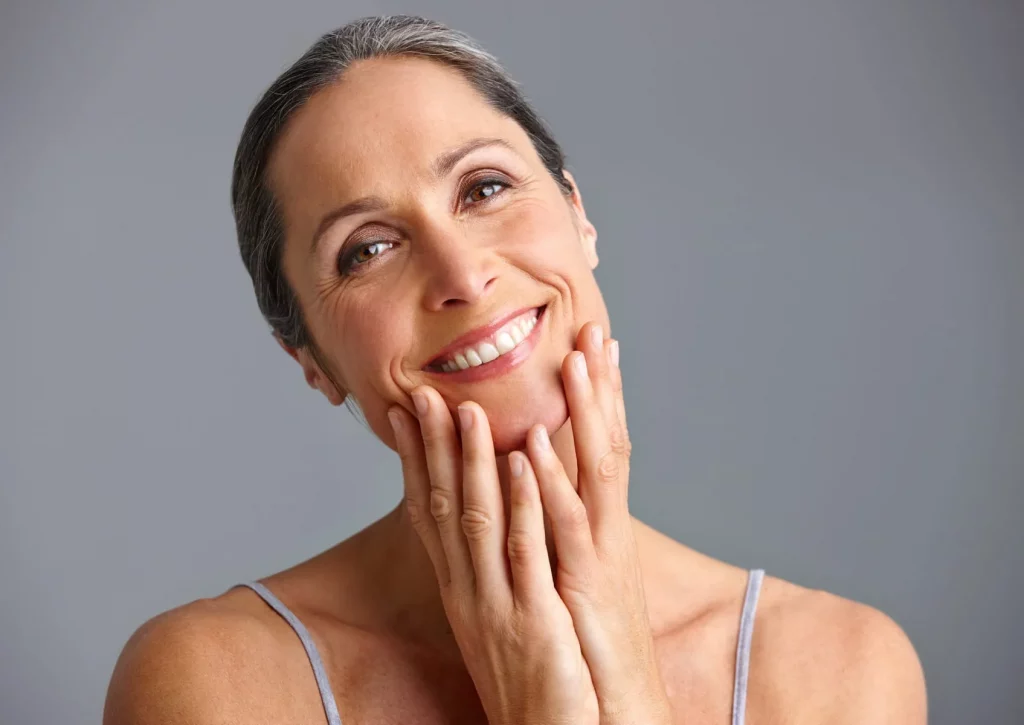 Detalle del rostro de una paciente tras un tratamiento facial estético